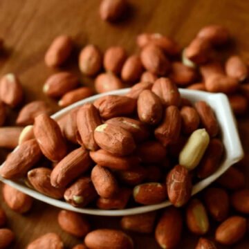 Shelled peanuts in a bowl.