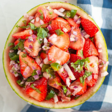 Best Strawberry Jalapeno Salsa "Pico de Gallo" with chives.