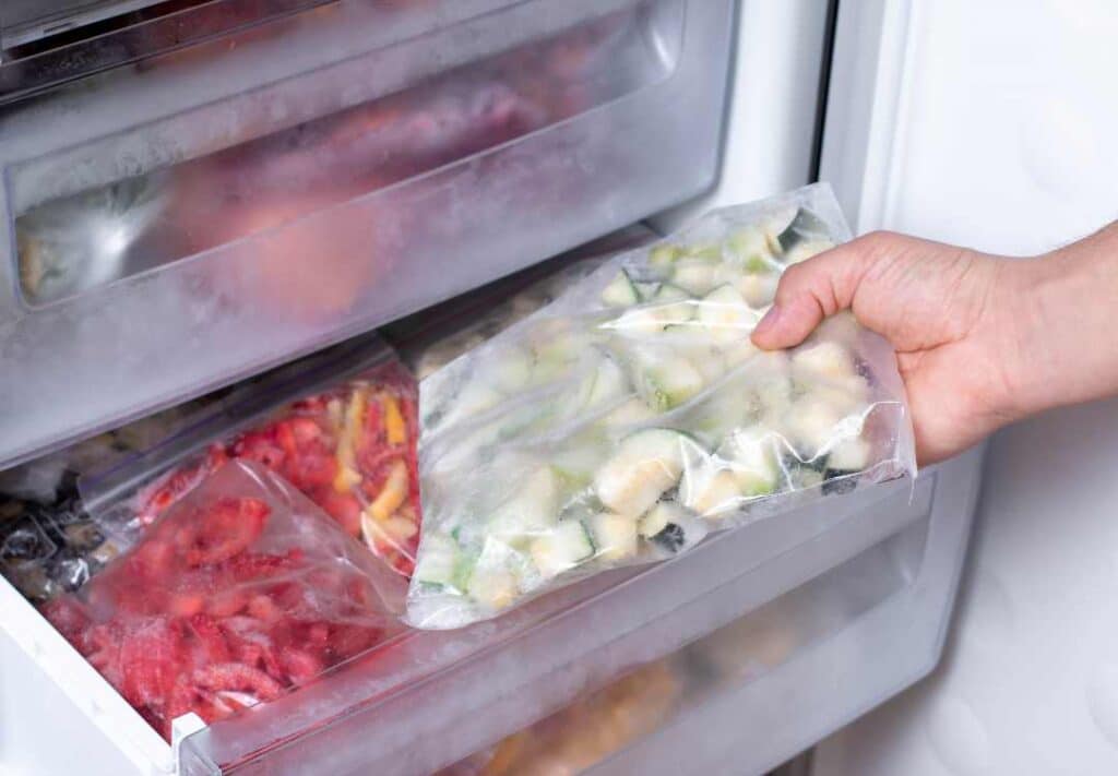 how to feeeze cabbage.