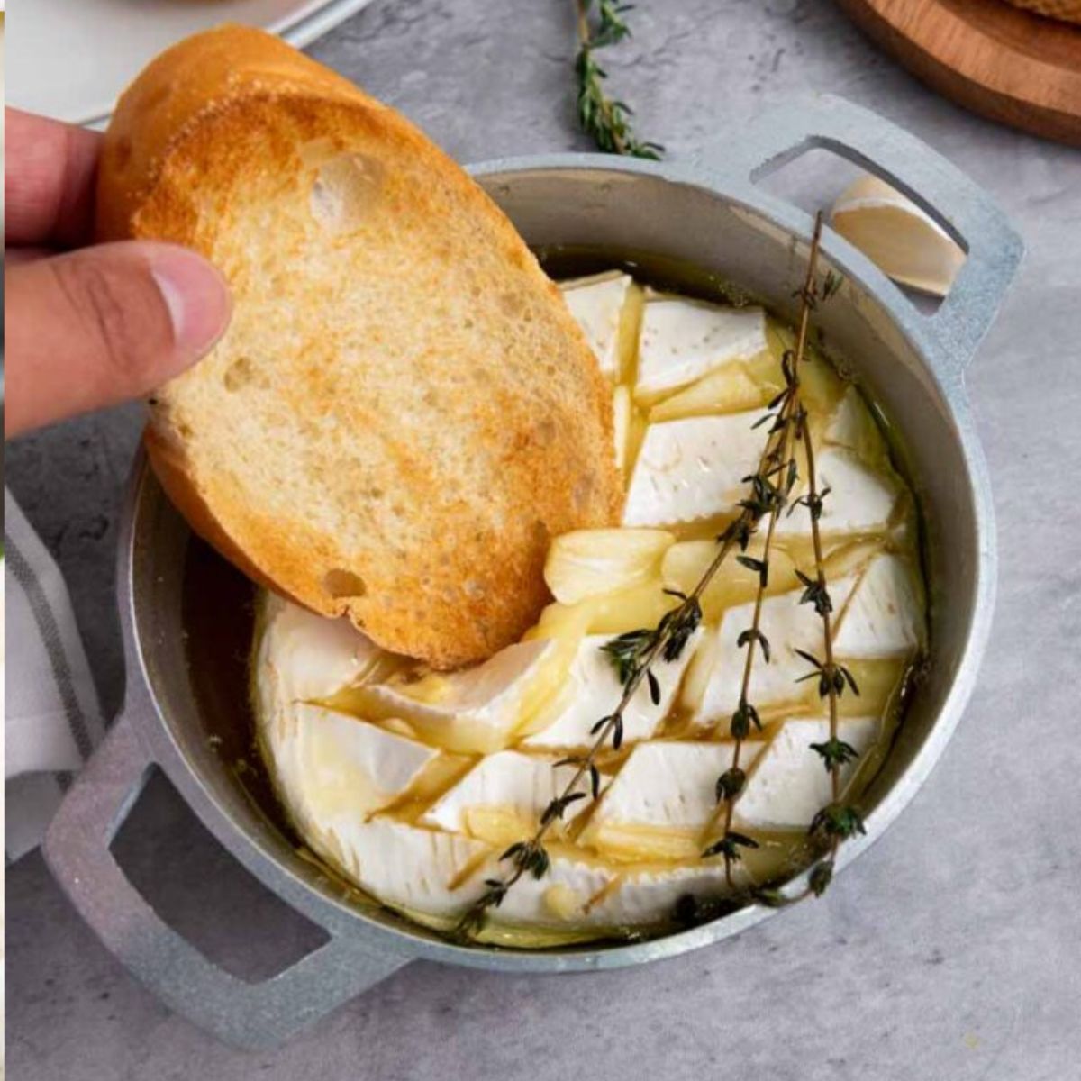 Baked Brie with Garlic and Honey.