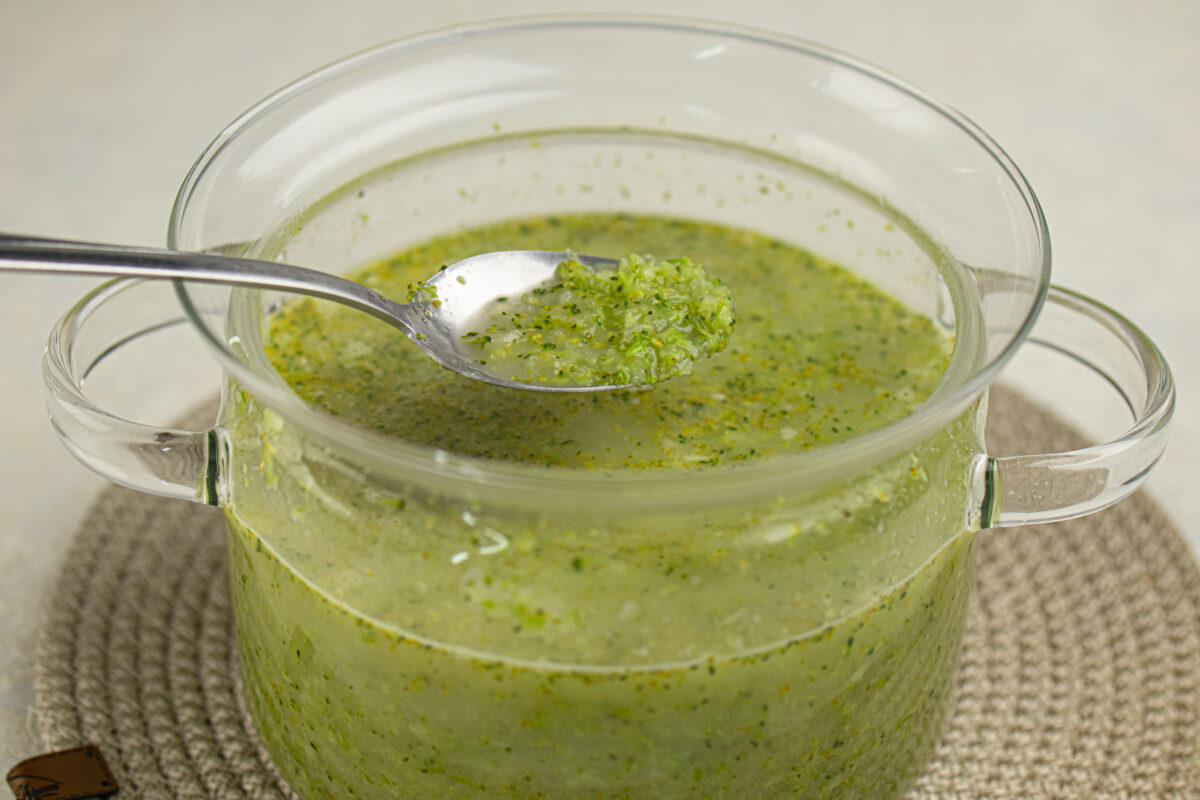Making broccoli soup in a pot.